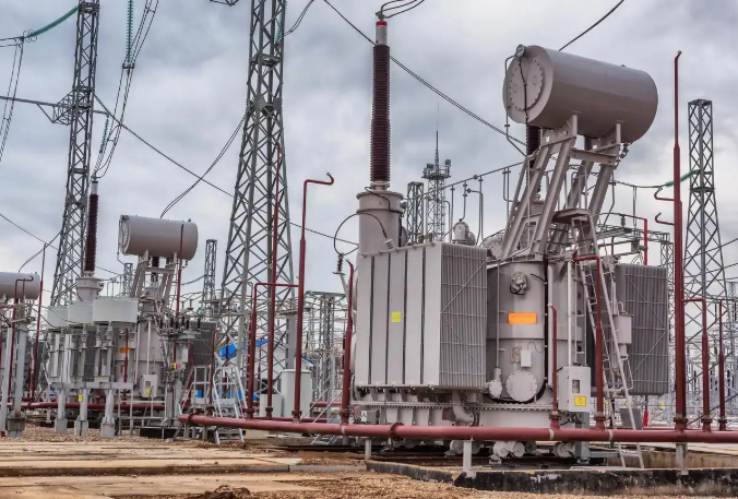 Riusciranno le reti elettriche a tenere il passo con la rapida crescita dei data center di intelligenza artificiale?